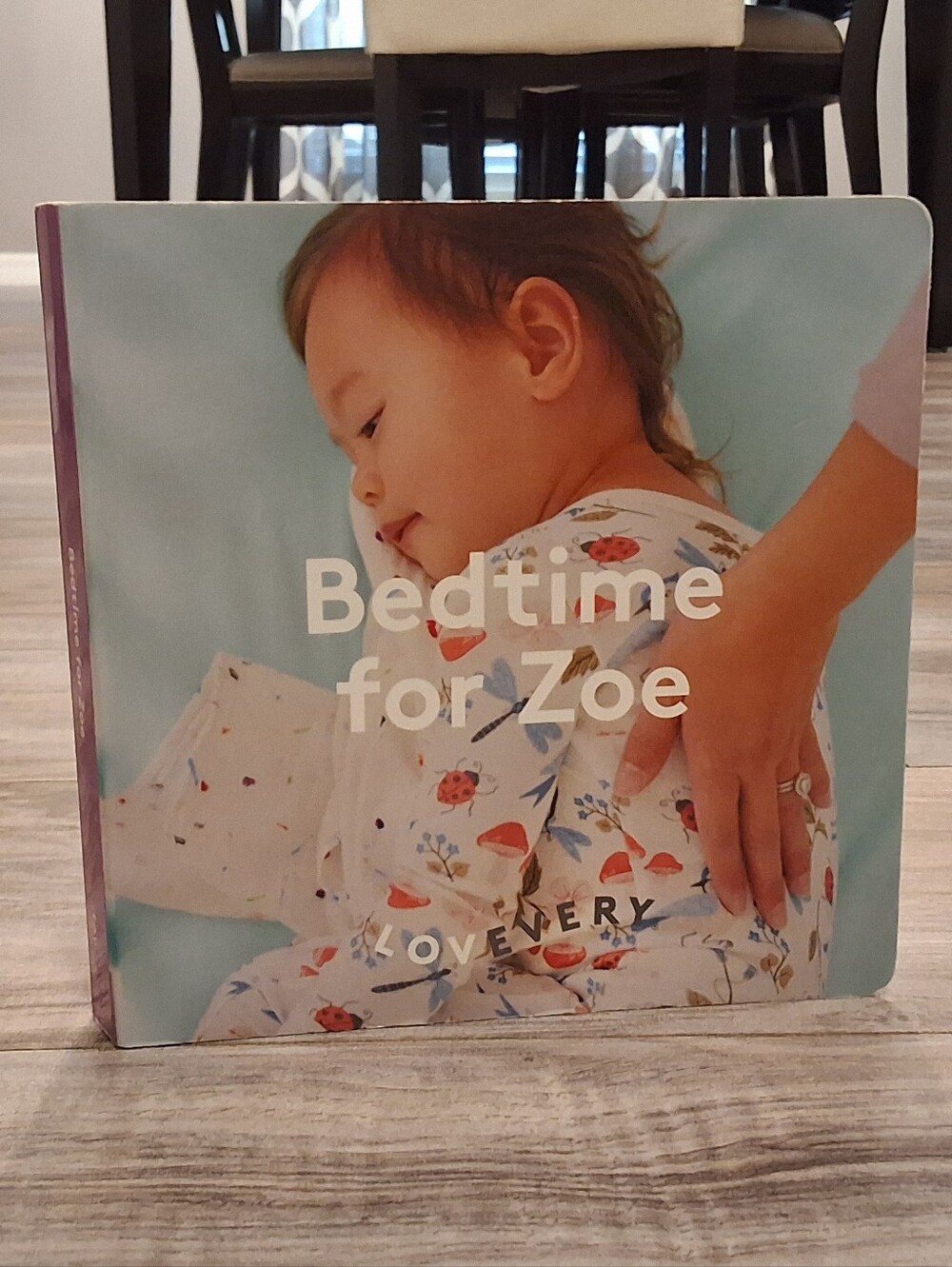 Lovevery Bedtime for Zoe Book The Babbler Play Kit Months 13, 14, 15